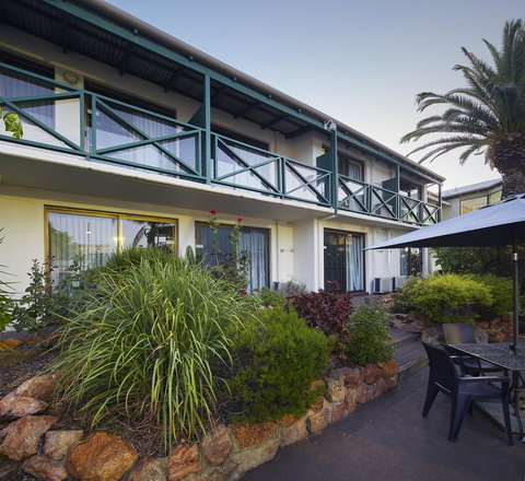 Windsor Lodge - Sunshine Coast Tourism 3