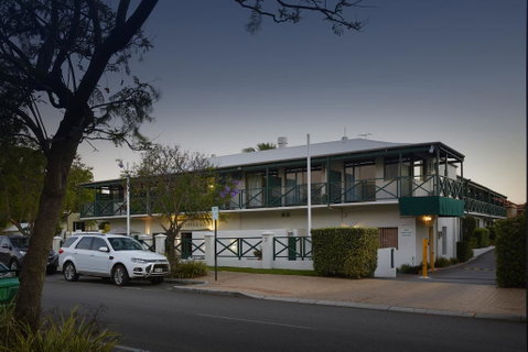 Windsor Lodge - Sunshine Coast Tourism 0