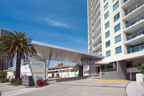 Wings Luxury Apartment Pink Poodle - Sunshine Coast Tourism 2