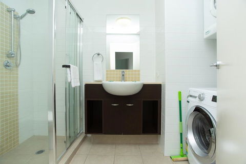 Wings Resort - Private Apartments - Sunshine Coast Tourism 2