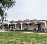 Winniston Lodge Luxury Accommodation - Holiday Sunshine Coast