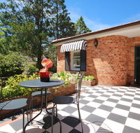 Winston Cottage at Three Sisters - Sunshine Coast Tourism
