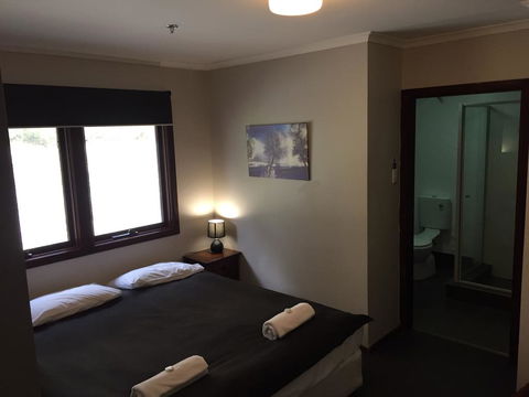 Winterhaus Lodge Thredbo Village - Sunshine Coast Tourism 3