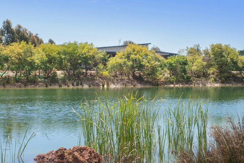 Wirraway Luxury Chalet - Holiday Sunshine Coast 0