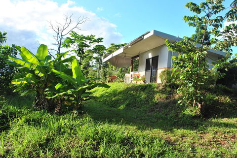 Wompoo Eco Retreat - Holiday Sunshine Coast 3