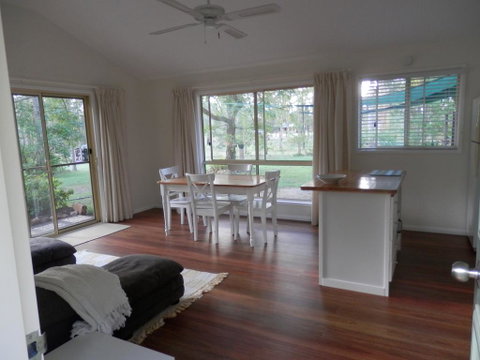 Wondai Hideaway Apartment - Sunshine Coast Tourism 0