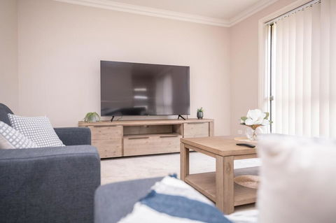 Wonderful Windred Modern, Comfy, Quiet - Holiday Sunshine Coast 3