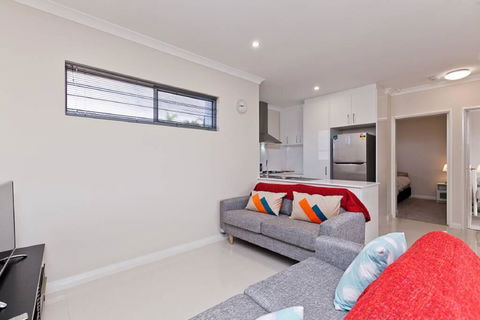 Woodlands - Home With A View - Sunshine Coast Tourism 0