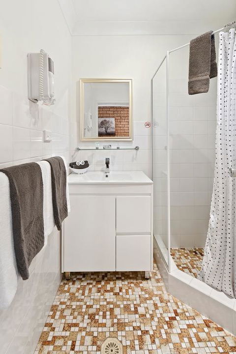 Woongarra Motel - Sunshine Coast Tourism 3