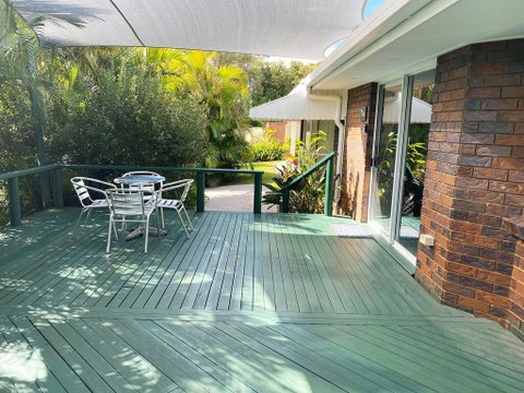 Woorim Secluded Palms Villa - Sunshine Coast Tourism 0