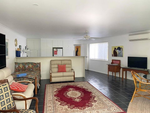 Woorim Secluded Palms Villa - Sunshine Coast Tourism 1