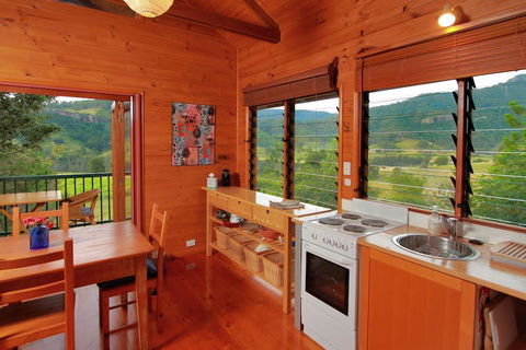Worendo Cottages - Sunshine Coast Tourism 2