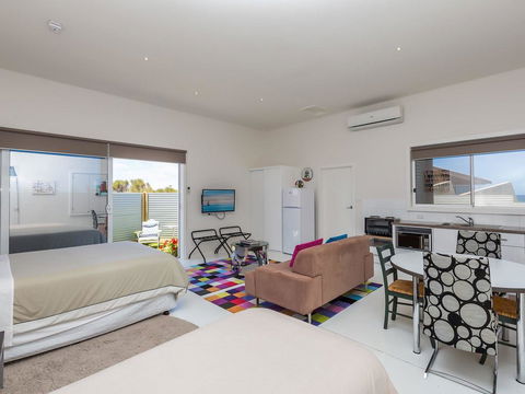 Wytonia Cabana - Holiday Sunshine Coast 1