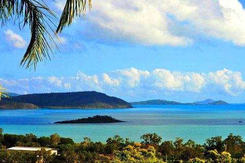Yachtsmans Paradise, Whitsundays - Sunshine Coast Tourism 0