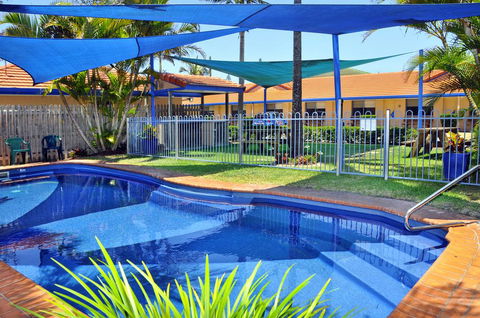 Yamba Twin Pines Motel - Sunshine Coast Tourism 2