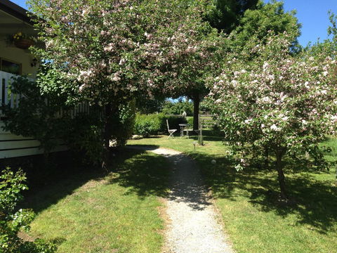 Yarra Glen Bed & Breakfast - Sunshine Coast Tourism 1