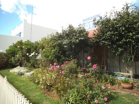 Yarragon Motel - Sunshine Coast Tourism 1