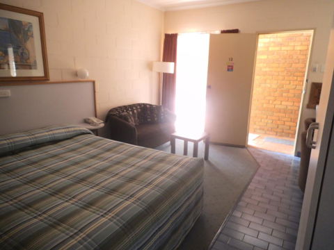 Yarragon Motel - Sunshine Coast Tourism 2