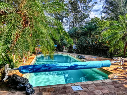 Yarralen Retreat - Holiday Sunshine Coast 1