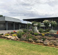 Yass Motel - Holiday Sunshine Coast