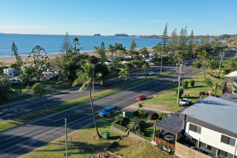 Yeppoon Beachhouse - Sunshine Coast Tourism 0