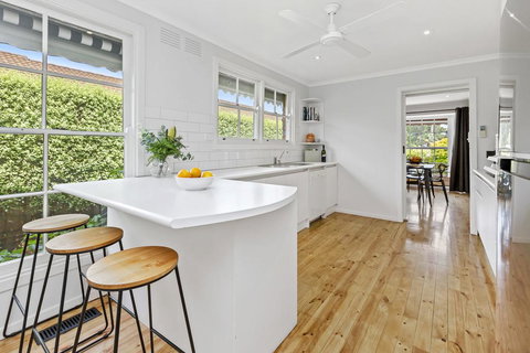 YIN-YANG - MOUNT ELIZA - Holiday Sunshine Coast 2