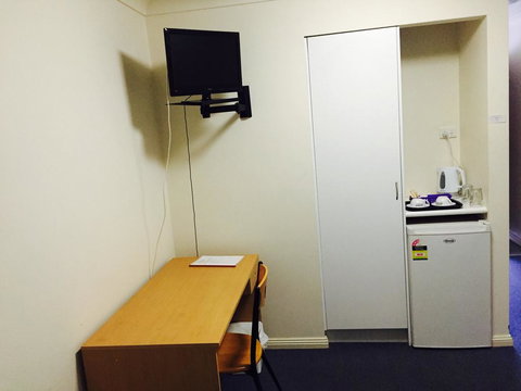 Yetholme Motor Inn - Holiday Sunshine Coast 0