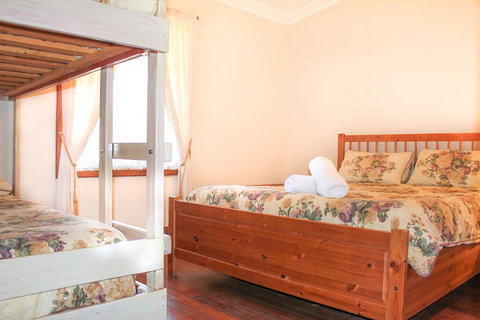 York Cottages And Burnley House - Holiday Sunshine Coast 2