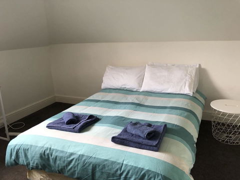 Your Home In Sandy Bay - Holiday Sunshine Coast 1