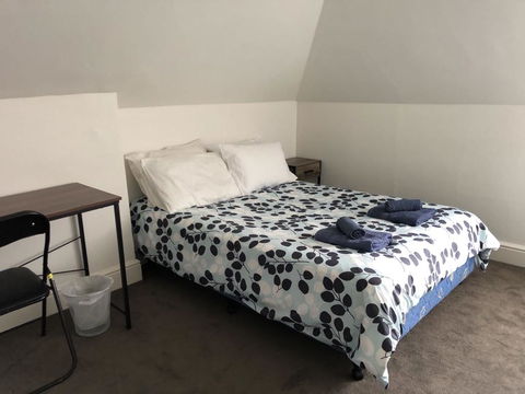 Your Home In Sandy Bay - Holiday Sunshine Coast 2