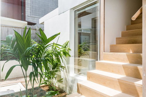 Your Luxury Escape - Driftwood Three At Clarkes Beach - Holiday Sunshine Coast 3