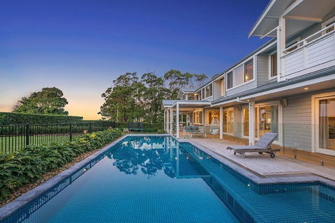 Your Luxury Escape - Trig Point - Holiday Sunshine Coast 3
