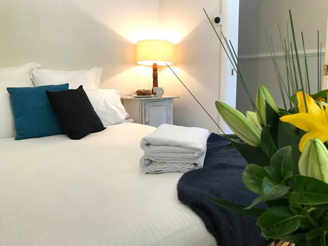 YSG The Edward Townhouse 151 - Walk To Town - Holiday Sunshine Coast 3