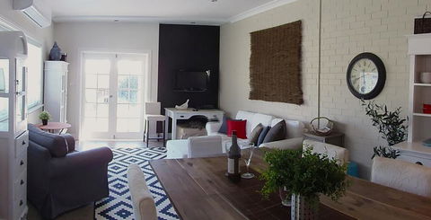 YSG The Edward Townhouse 155 - Steps To Town - Holiday Sunshine Coast 1