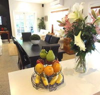 YSG The Edward Townhouse 157 - Steps To Town - Holiday Sunshine Coast