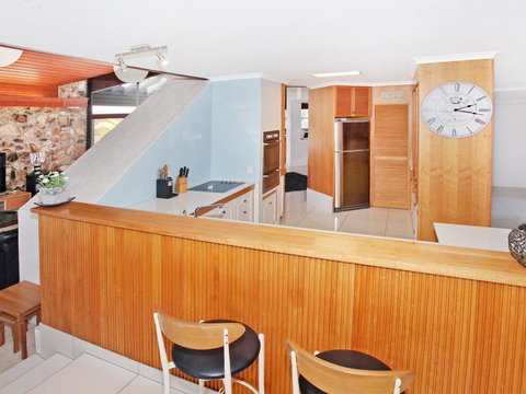 Yulunga 20 - 4 BDRM Canal Home With Pool - Holiday Sunshine Coast 3