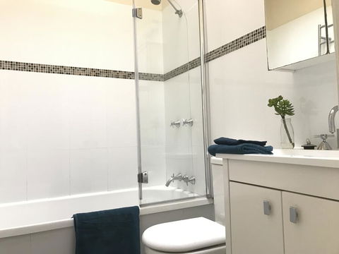 Zaara - Holiday Sunshine Coast 1