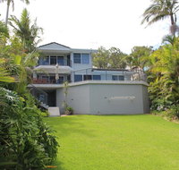 Zaffiro Beach House - Sunshine Coast Tourism
