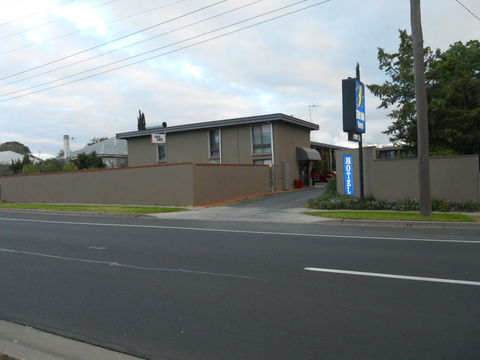 Zero Inn Motel - Sunshine Coast Tourism 1