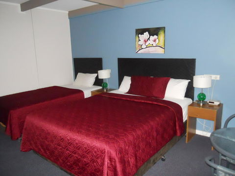 Zero Inn Motel - Sunshine Coast Tourism 0