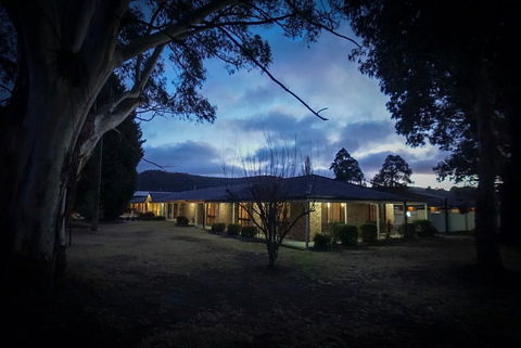 Zig Zag Motel - Sunshine Coast Tourism 3