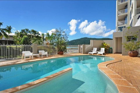 AirliediseNO HillsKitchen5min Walk 2 Ferry TerminalWiFiNetflix - Sunshine Coast Tourism 3