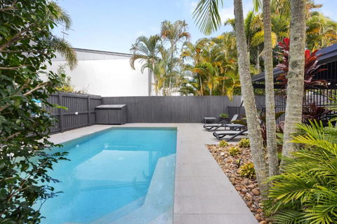 Affordable Pet Friendly Noosa Escape - Holiday Sunshine Coast 0