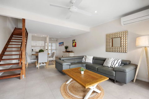 Affordable Pet Friendly Noosa Escape - Holiday Sunshine Coast 4