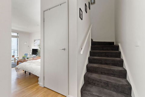 A 2BR Loft Near Melbourne Central FREE Parking - Sunshine Coast Tourism 3