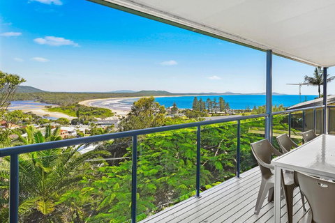 A BIGGER Slice Of Paradise - Sunshine Coast Tourism 0