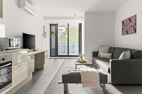 A Central Apt Right Next To Southern Cross - Holiday Sunshine Coast 1