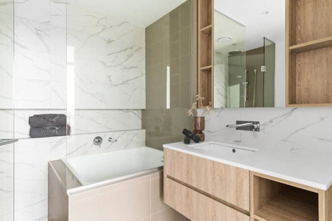 A Chic 2BR Apt With Panoramic Views FREE Parking - Sunshine Coast Tourism 4