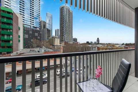 A Chic Studio Only A 4-min Walk To Victoria Market - Holiday Sunshine Coast 4