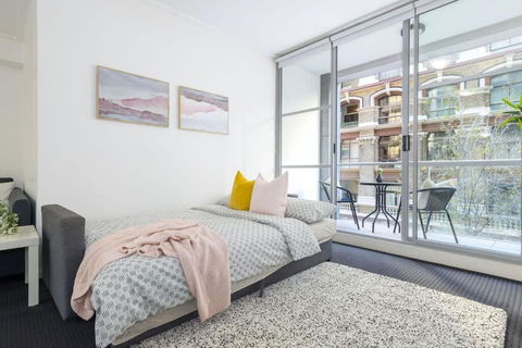 A Comfy Studio For 6 Next To Darling Harbour - Holiday Sunshine Coast 3